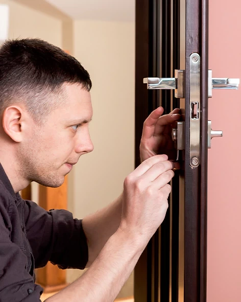 : Professional Locksmith For Commercial And Residential Locksmith Services in Algonquin