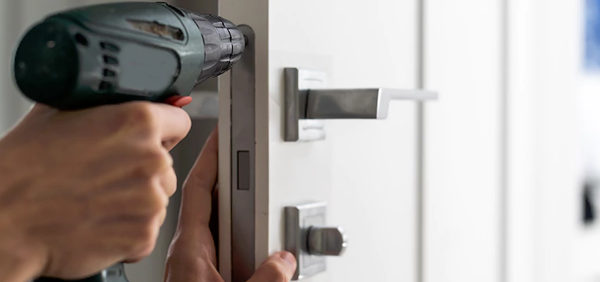 Locksmith For Lock Replacement Near Me in Algonquin